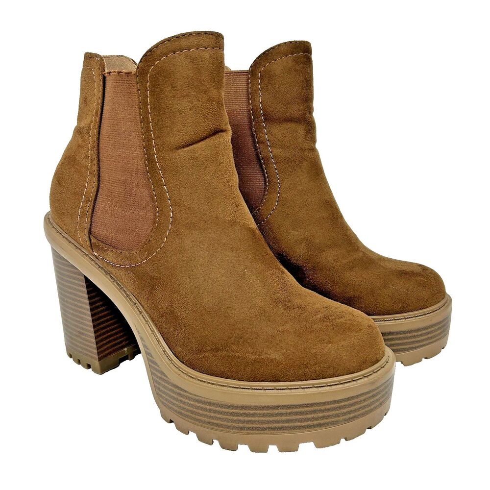Soda Platform Chelsea Ankle Boots Size 8 Faux Suede Chunky Block Heel Chestnut